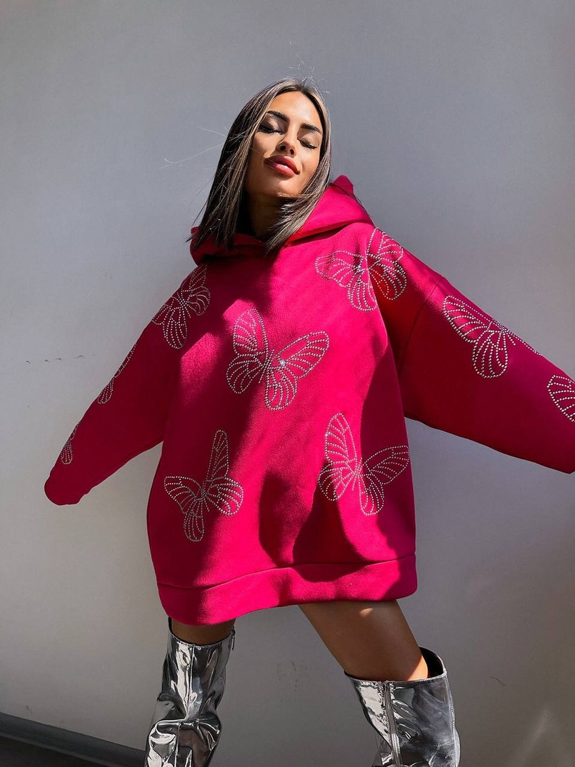 Трендове худі over size із сяючими стразами Трендове худі over size із сяючими стразами | PUSHKA SHOP