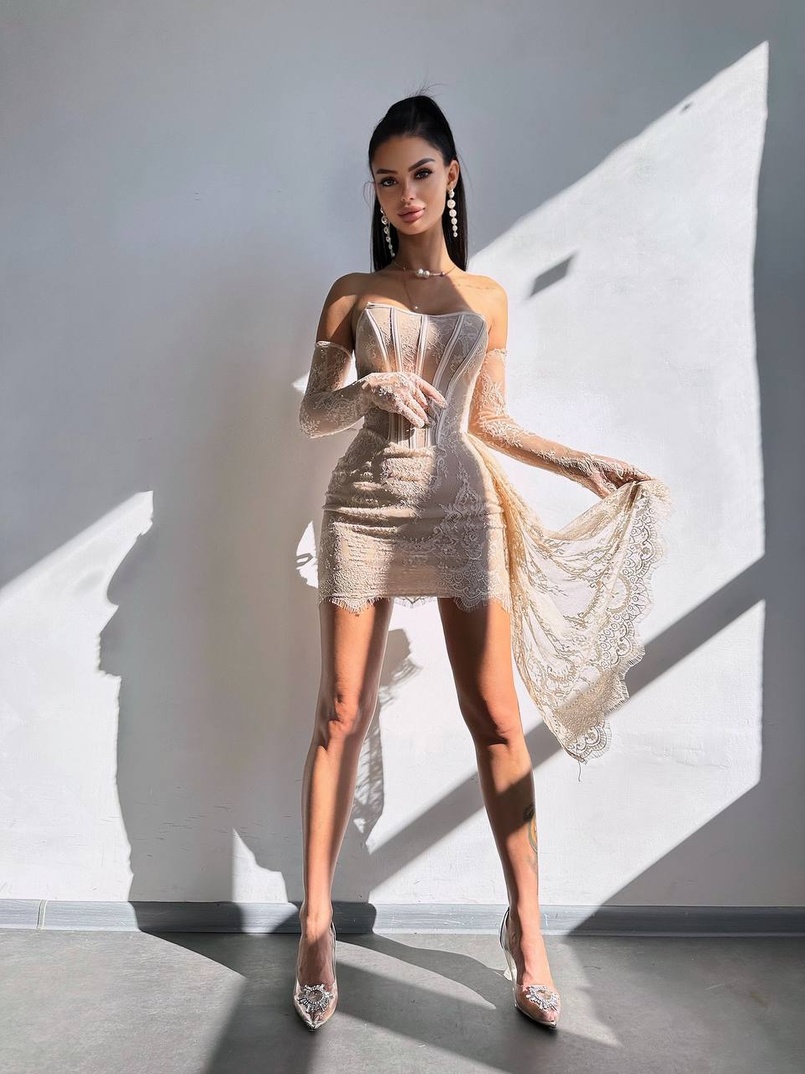 Сукня міні зі шлейфом та рукавичками | PUSHKA SHOP