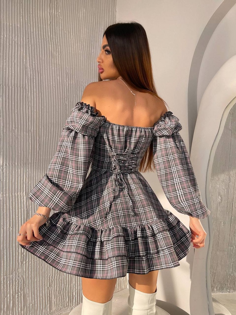 Сукня з об'ємними рукавами та пишною спідницею Сукня з об'ємними рукавами та пишною спідницею | PUSHKA SHOP