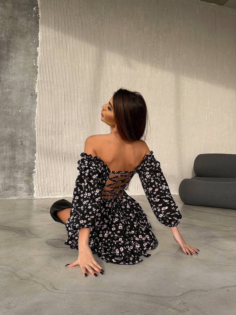 Сукня з воланами та шнурівкою по спинці Сукня з воланами та шнурівкою по спинці | PUSHKA SHOP