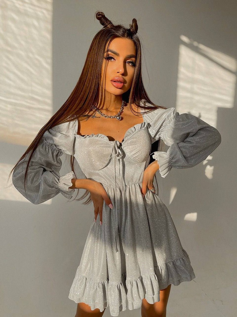 Блискуча сукня з оборками та чашками з ефектом push up | PUSHKA SHOP