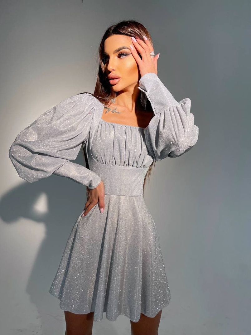 Блестящее платье с объемными рукавами  | PUSHKA SHOP