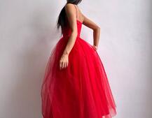 Сукня міді із чашечками з пишною спідницею Сукня міді із чашечками з пишною спідницею | PUSHKA SHOP