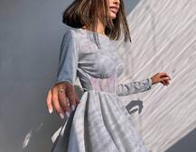 Приталена блискуча сукня з корсетною вставкою та пишною спідницею-сонцем Приталена блискуча сукня з корсетною вставкою та пишною спідницею-сонцем | PUSHKA SHOP