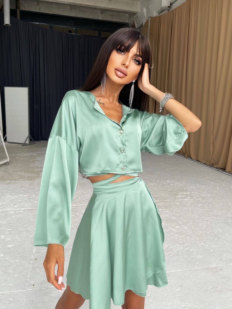 Шелковый комплект: укорочённая рубашка + юбка с запахом Шелковый комплект: укорочённая рубашка + юбка с запахом | PUSHKA SHOP