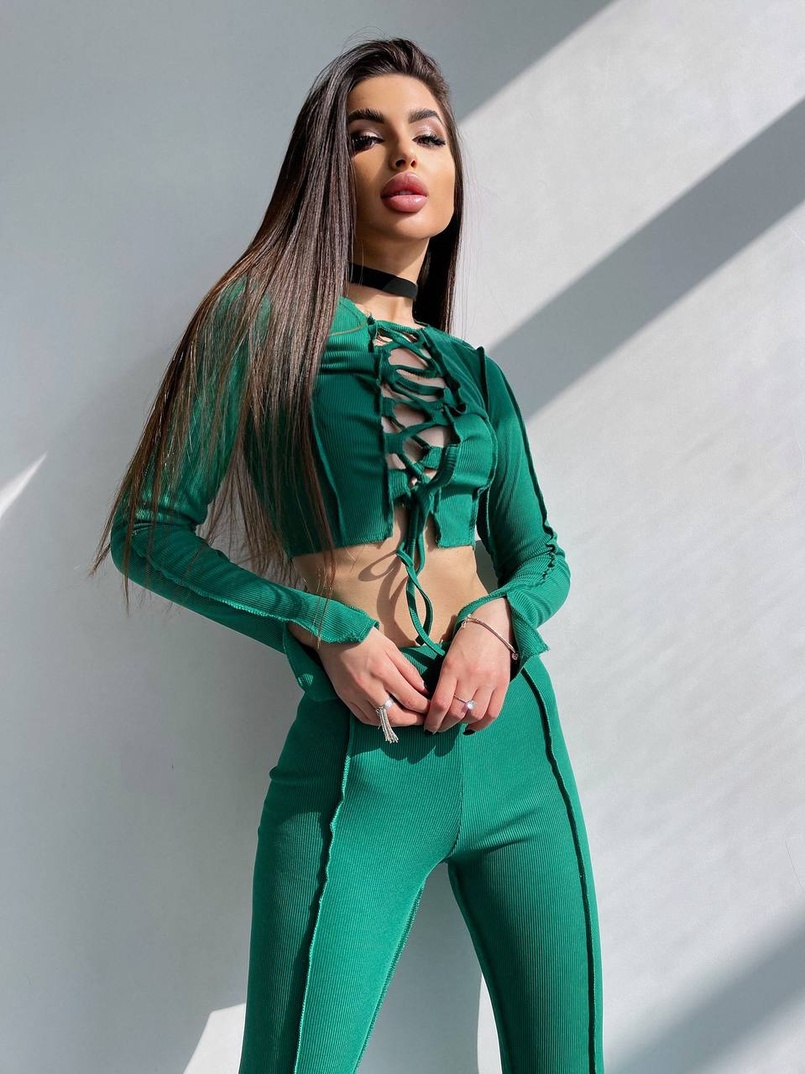 Комплект: топ зі шнурівкою на грудях + легінси | PUSHKA SHOP