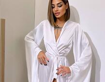 Шовковий халатик із розкльошеними рукавами Шовковий халатик із розкльошеними рукавами | PUSHKA SHOP