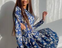 Приталенное платье с открытой спинкой в цветочный принт  | PUSHKA SHOP