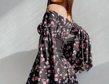 Платье  ассиметричного кроя с расклешенными рукавами + корсет декорированный стразами  | PUSHKA SHOP