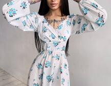 Цветочное платье-миди с разрезом и объемными рукавами Цветочное платье-миди с разрезом и объемными рукавами | PUSHKA SHOP