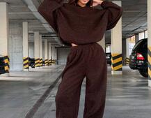 Теплий та мʼякий комплект: Обʼємний худі з капюшоном та штани з манжетами  Дуже приємний до тіла | PUSHKA SHOP