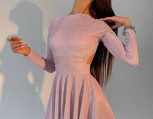 Приталенное блестящее платье с открытой спинкой  Приталенное блестящее платье с открытой спинкой  | PUSHKA SHOP