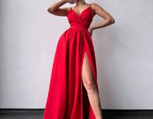 Сукня максі на тонких бретелях з розрізом на спідниці  | PUSHKA SHOP