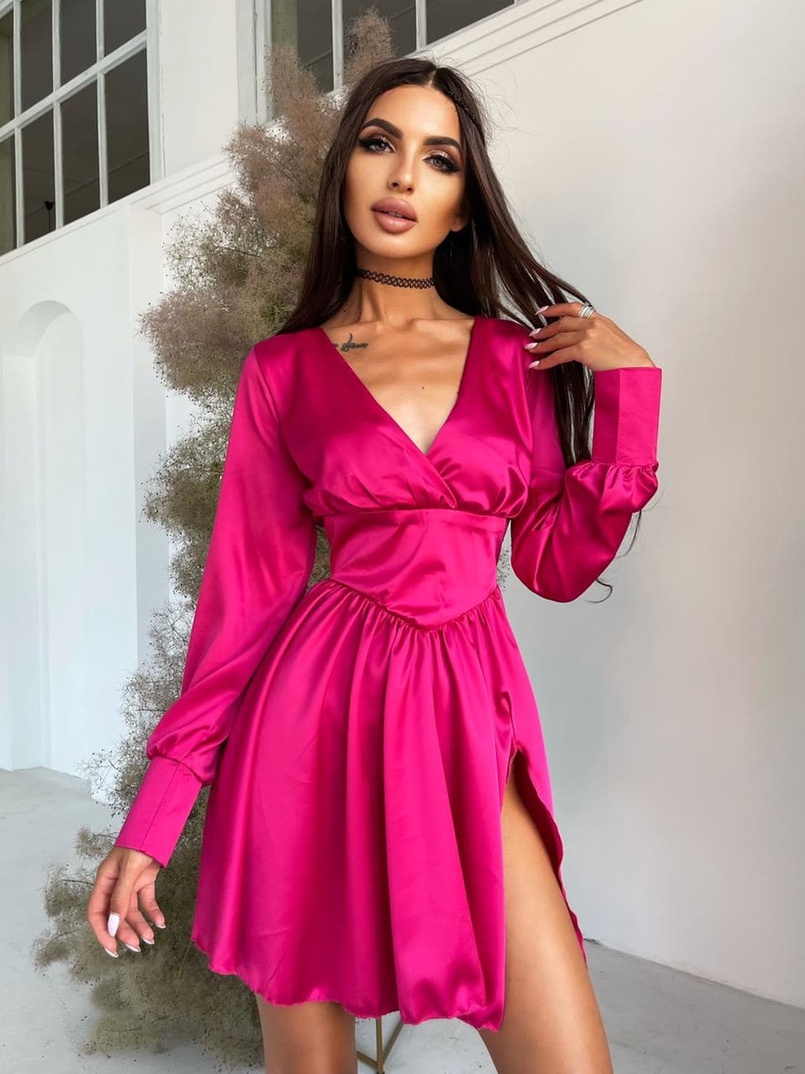 Шелковое платье с разрезом + корсет из эко-кожи Шелковое платье с разрезом + корсет из эко-кожи | PUSHKA SHOP