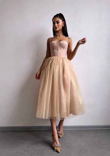 Сукня міді із чашечками з пишною спідницею | PUSHKA SHOP