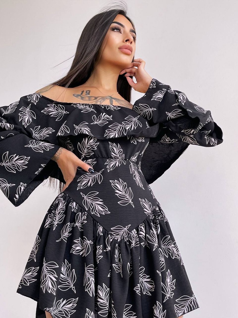 Сукня з асиметричною спідницею та воланами Сукня з асиметричною спідницею та воланами | PUSHKA SHOP