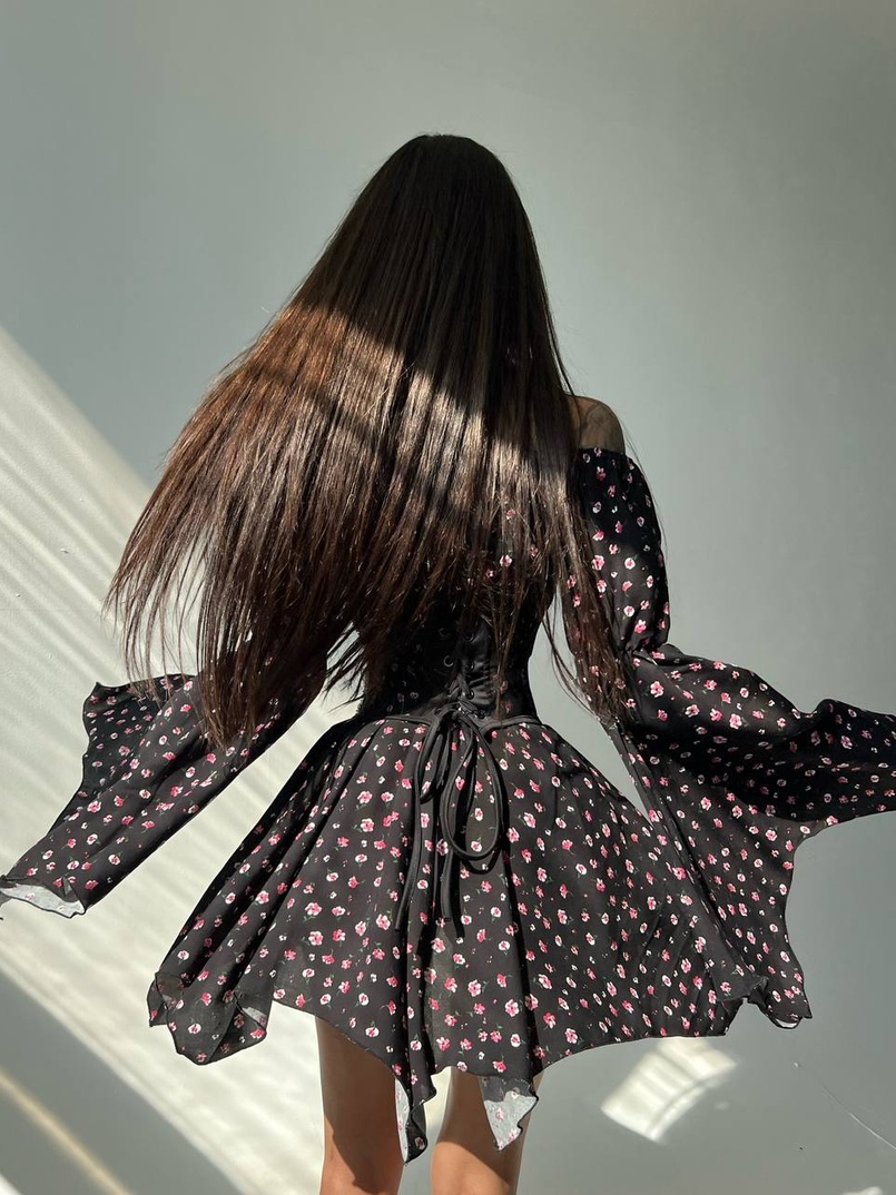 Сукня асиметричного крою з розкльошеними рукавами + корсет декорований стразами Ручна робота | PUSHKA SHOP