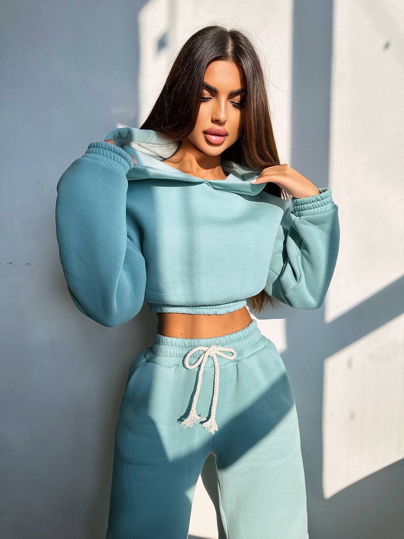 Базовий костюм на флісі з об'ємними капюшоном Базовий костюм на флісі з об'ємними капюшоном | PUSHKA SHOP