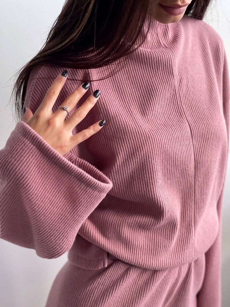 Повсякденний костюм із теплого трикотажу-рубчика Повсякденний костюм із теплого трикотажу-рубчика | PUSHKA SHOP