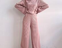 Повсякденний костюм із теплого трикотажу-рубчика | PUSHKA SHOP