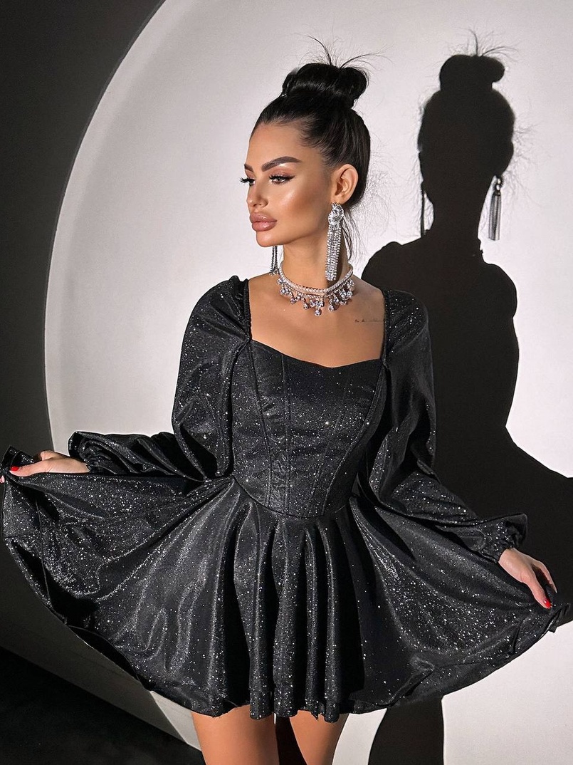 Сяюча корсетна сукня з пишною подвійною спідницею та об‘ємними рукавами Сяюча корсетна сукня з пишною подвійною спідницею та об‘ємними рукавами | PUSHKA SHOP