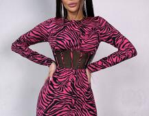 Приталена сукня-міні з корсетною вставкою на талії Приталена сукня-міні з корсетною вставкою на талії | PUSHKA SHOP