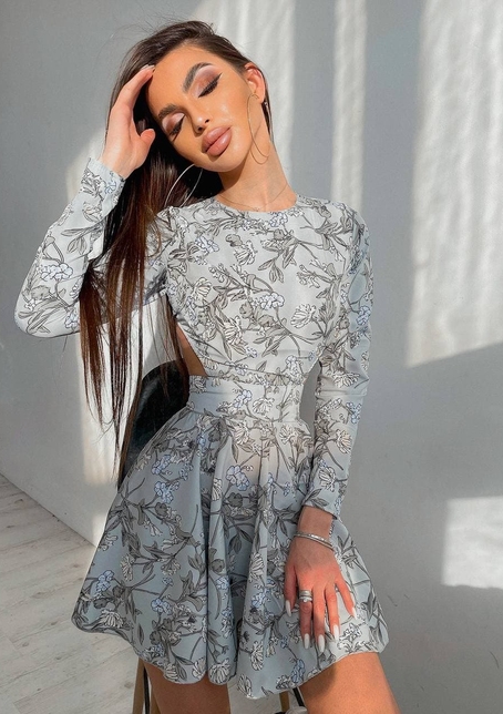 Приталенное платье с открытой спинкой в цветочный принт  | PUSHKA SHOP