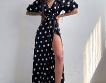 Платье миди в горох с запахом и объемными рукавами  Платье миди в горох с запахом и объемными рукавами  | PUSHKA SHOP