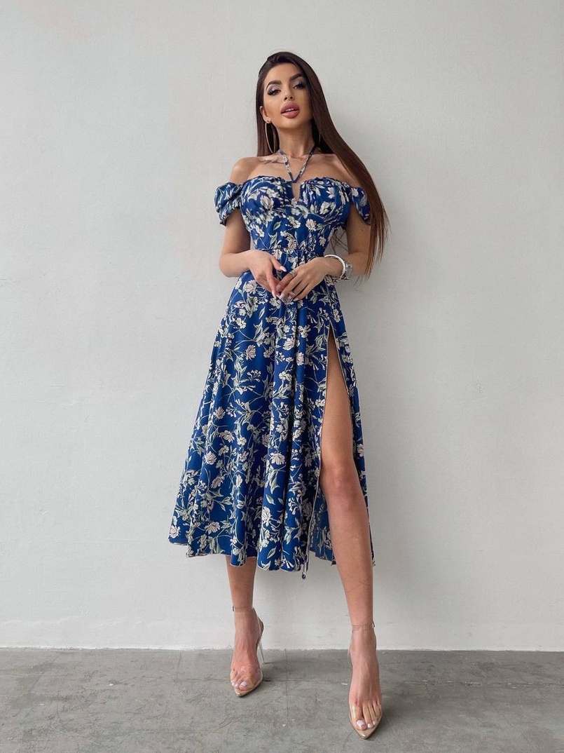 Платье миди с завязками на груди в цветочный принт Платье миди с завязками на груди в цветочный принт | PUSHKA SHOP