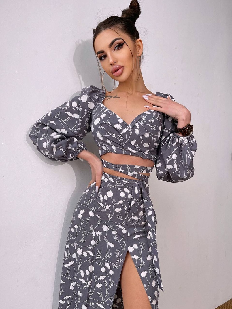 Комплект: топ із зав'язками на талії + спідниця міді з розрізом Комплект: топ із зав'язками на талії + спідниця міді з розрізом | PUSHKA SHOP