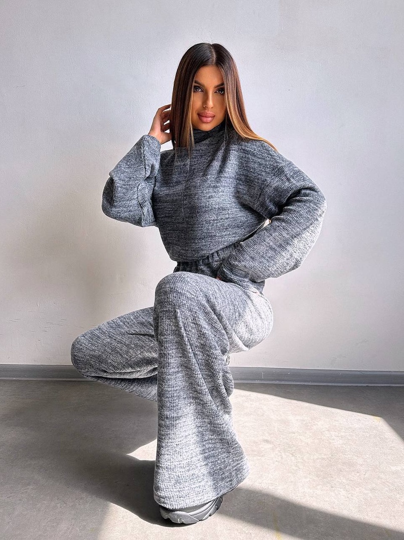 Трикотажний базовий комплект: світшот + штани  | PUSHKA SHOP