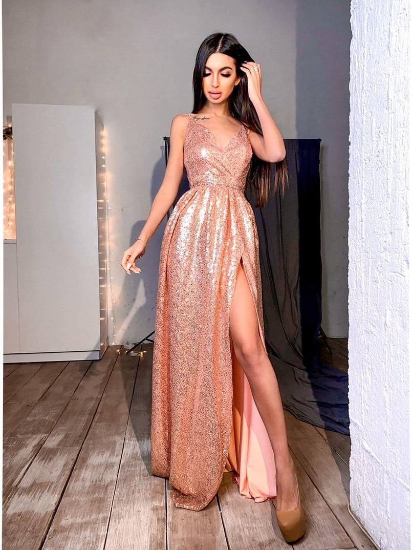 Блестящее платье макси с разрезом | PUSHKA SHOP