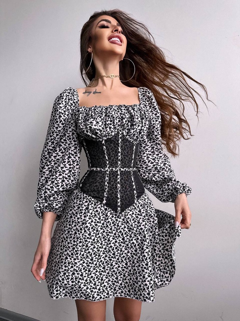Сукня міні в квітковий принт + прозорий корсет Сукня міні в квітковий принт + прозорий корсет | PUSHKA SHOP