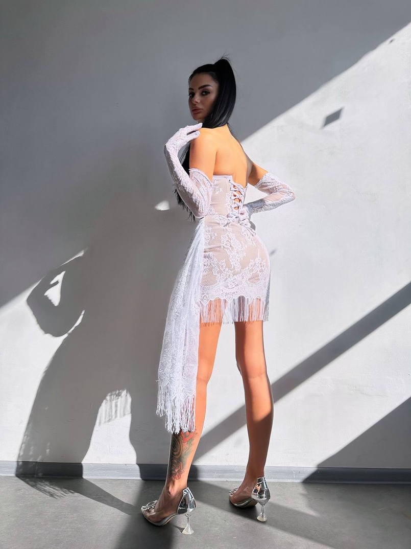 Сукня міні зі шлейфом та рукавичками | PUSHKA SHOP
