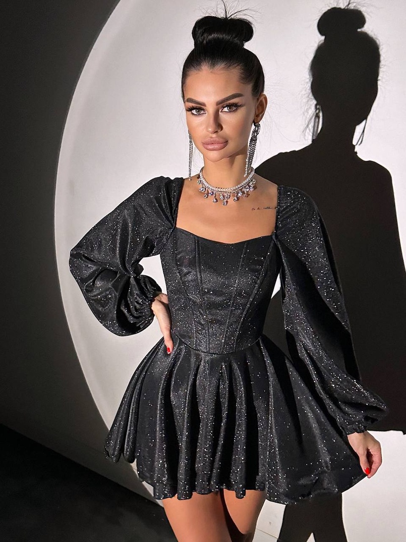 Сяюча корсетна сукня з пишною подвійною спідницею та об‘ємними рукавами Сяюча корсетна сукня з пишною подвійною спідницею та об‘ємними рукавами | PUSHKA SHOP