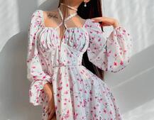 Цветочное платье с пышной юбкой и завязками на груди  Цветочное платье с пышной юбкой и завязками на груди  | PUSHKA SHOP