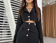 Черный костюм с крупными пуговицами Черный костюм с крупными пуговицами | PUSHKA SHOP