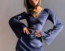 Оксамитова сукня,  декорована стразами з розкльошоними рукавами  | PUSHKA SHOP