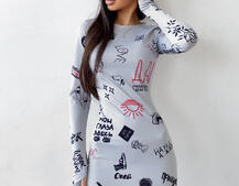 Платье с креативным принтом и металлическими застежками  | PUSHKA SHOP