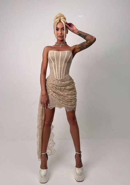 Мереживна сукня міні зі шлейфом   | PUSHKA SHOP