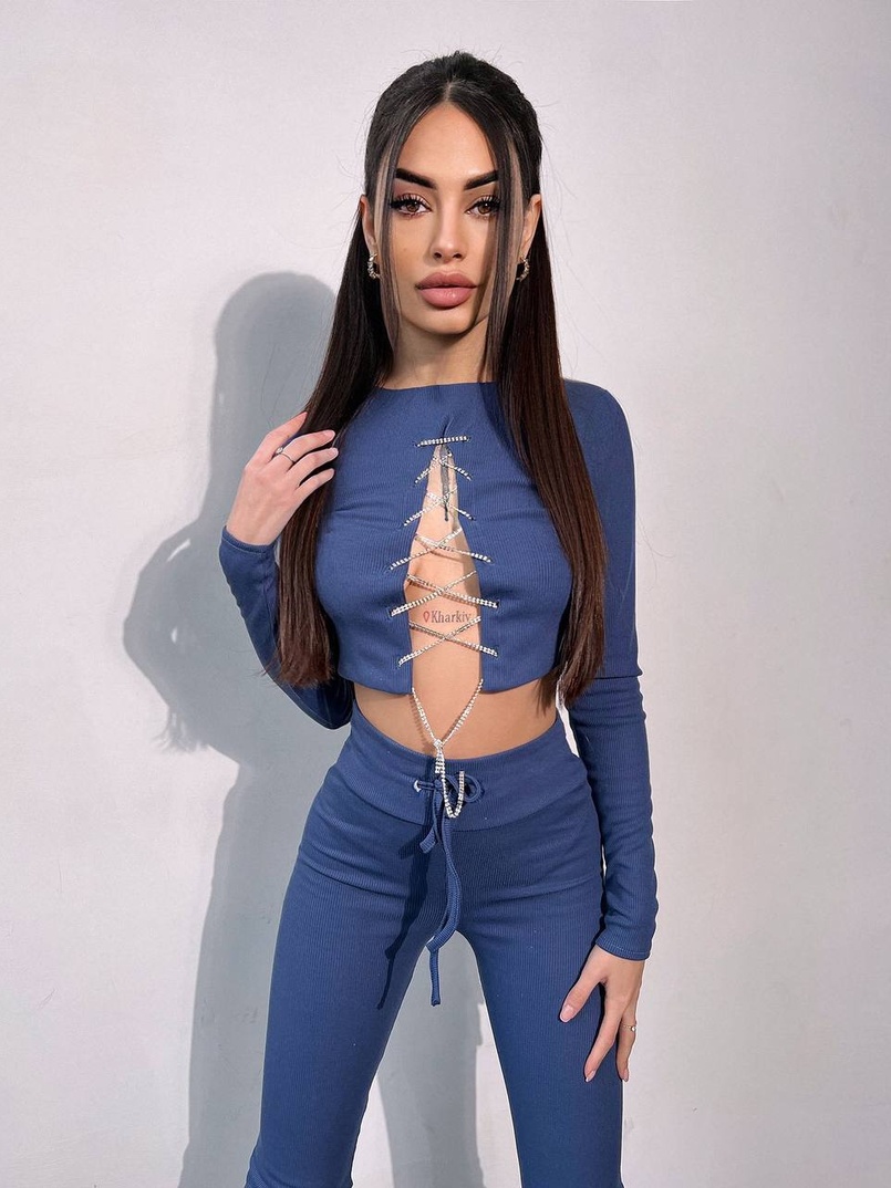 Костюм:  легінси та топ з шнурівкою зі страз Костюм:  легінси та топ з шнурівкою зі страз | PUSHKA SHOP