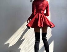 Приталена блискуча сукня з корсетною вставкою та пишною спідницею-сонцем Приталена блискуча сукня з корсетною вставкою та пишною спідницею-сонцем | PUSHKA SHOP