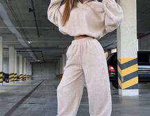 Теплий та мʼякий комплект: Обʼємний худі з капюшоном та штани з манжетами  Дуже приємний до тіла | PUSHKA SHOP