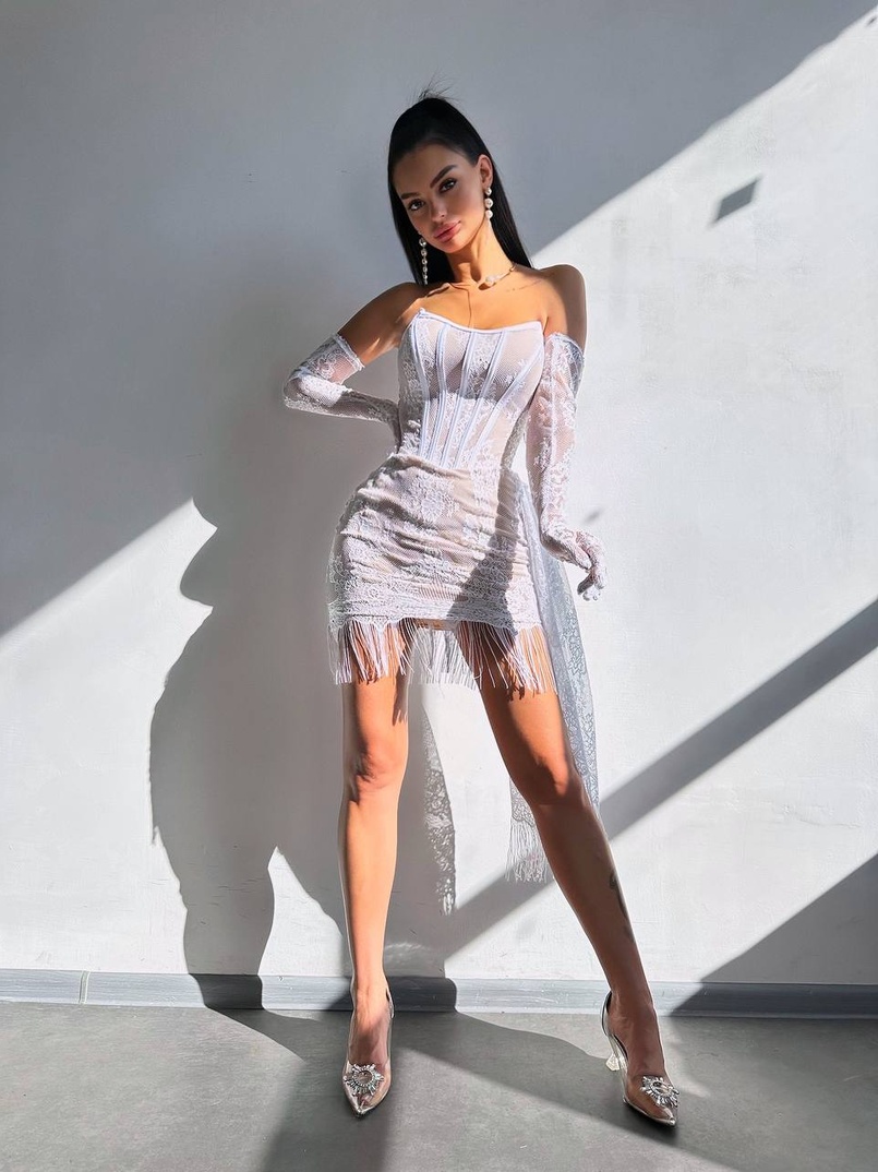 Сукня міні зі шлейфом та рукавичками | PUSHKA SHOP