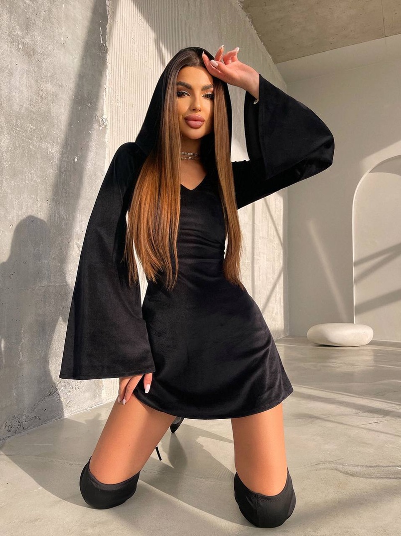 Оксамитова сукня міні з розкльошоними рукавами    | PUSHKA SHOP