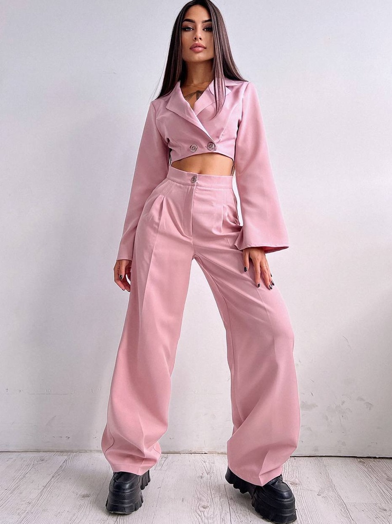 Брючный костюм с широкими штанами Брючный костюм с широкими штанами | PUSHKA SHOP