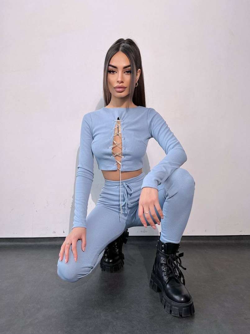 Костюм: легінси та топ з шнурівкою зі страз Костюм: легінси та топ з шнурівкою зі страз | PUSHKA SHOP