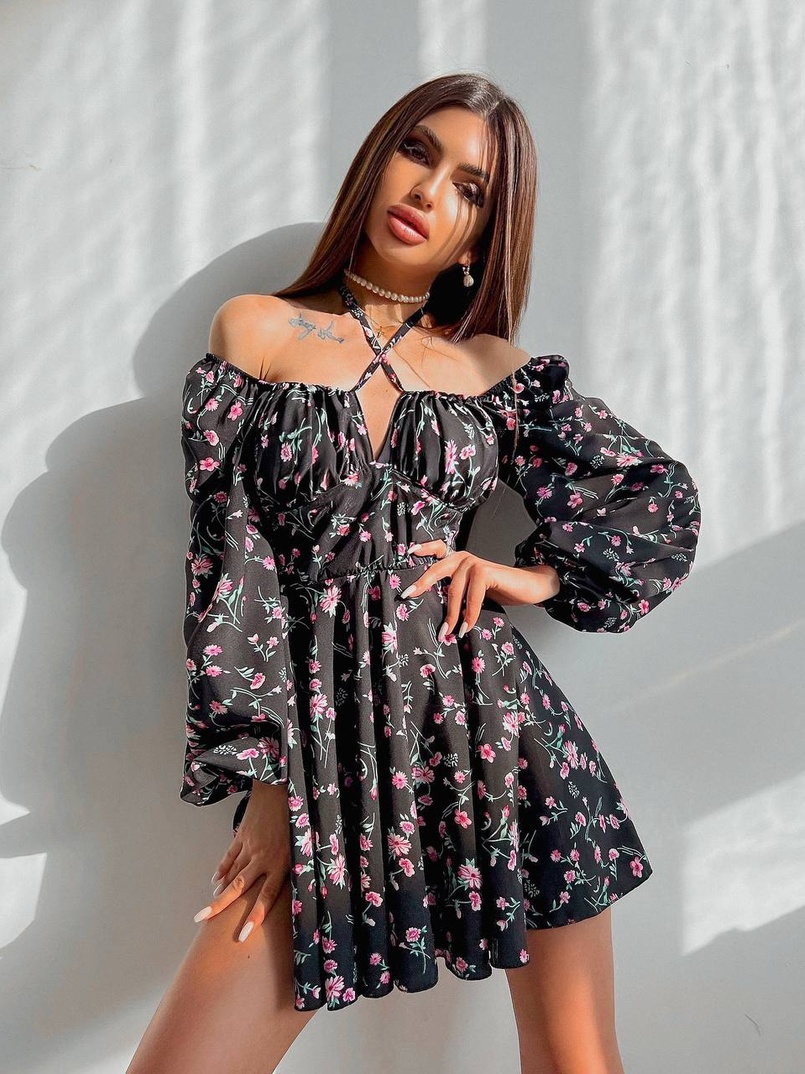 Цветочное платье с пышной юбкой и завязками на груди  Цветочное платье с пышной юбкой и завязками на груди  | PUSHKA SHOP