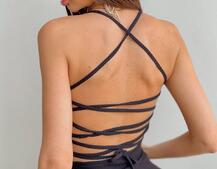 Трикотажное платье со шнуровкой на спинке и вырезом на ножке  | PUSHKA SHOP