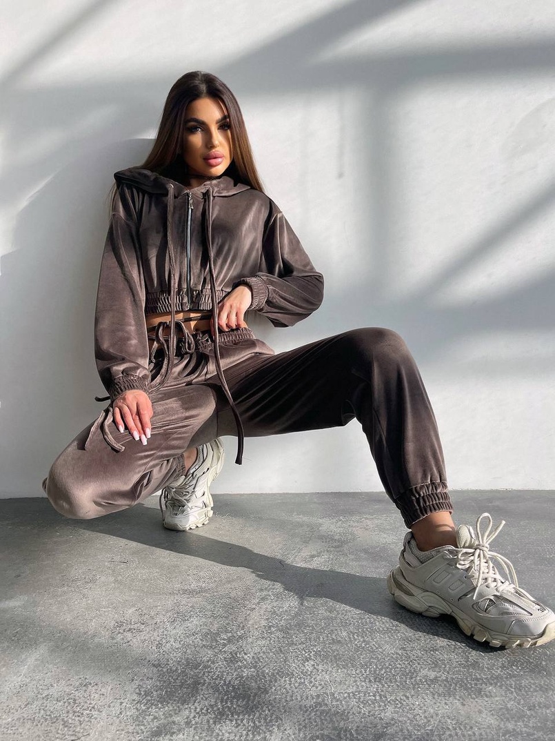 Велюровий комплект трійка: кофта + корсет з чашечками + джогери  | PUSHKA SHOP